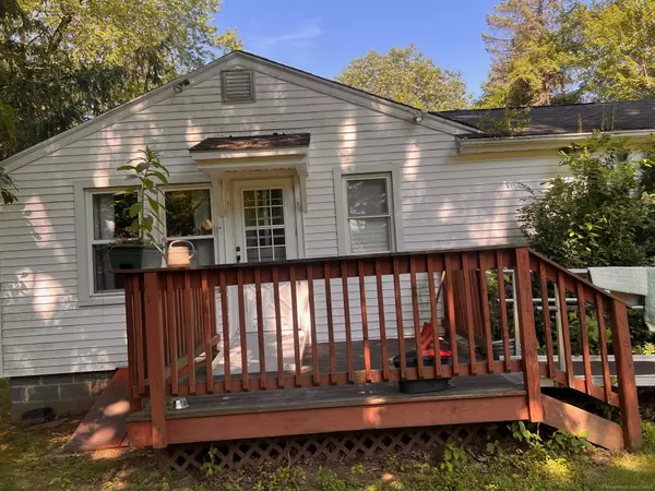 Cheshire, CT 06410,34 Lakeview Avenue