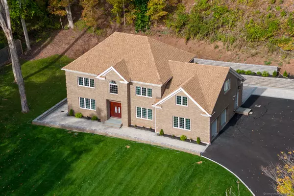 Meriden, CT 06451,171 Oregon Road