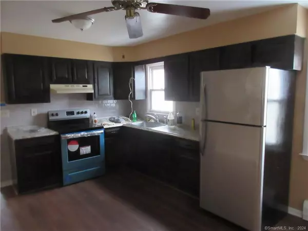 Bridgeport, CT 06606,164 Cleveland Avenue #2nd