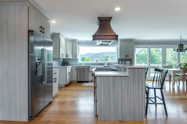 Kent, CT 06757,168 Cobble Road