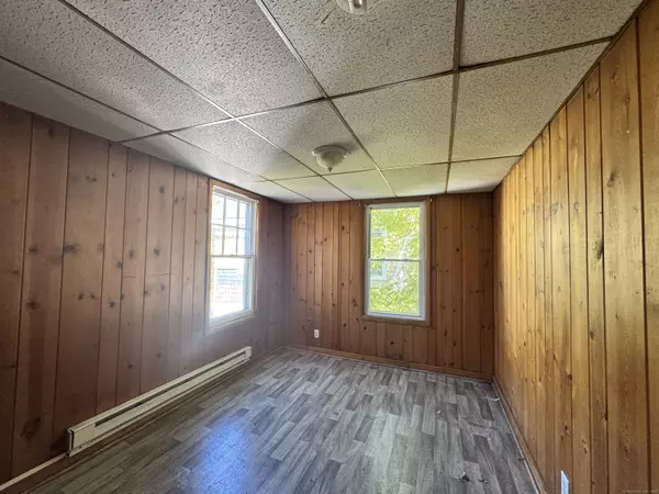 Waterbury, CT 06705,155 Southmayd Road