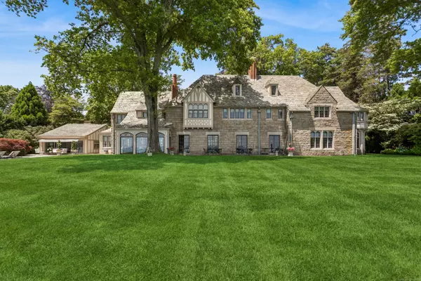 Westport, CT 06880,92 Beachside Avenue