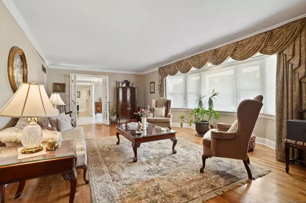 Ridgefield, CT 06877,2 Westmoreland Road