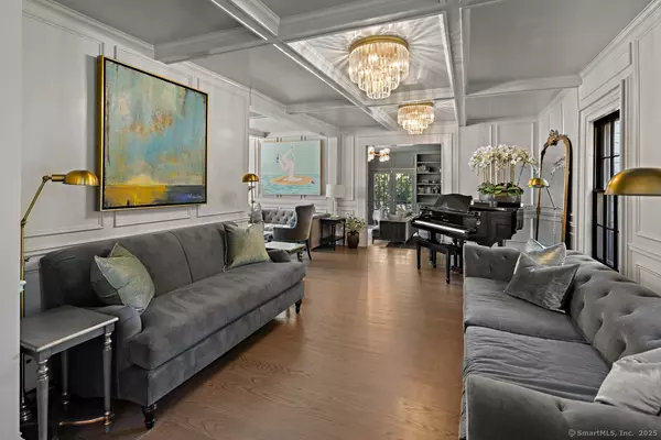 New Canaan, CT 06840,469 Brookside Road