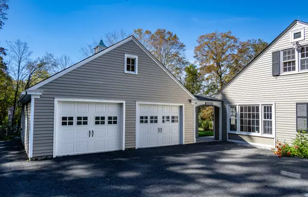 Woodbury, CT 06798,124 Old Sherman Hill Road