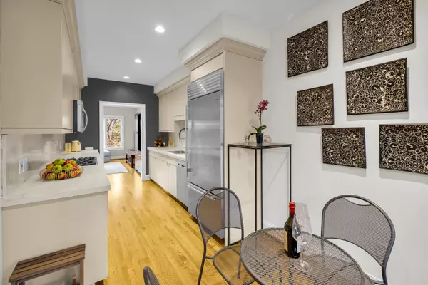 Avon, CT 06001,5 Thistle Hollow #5