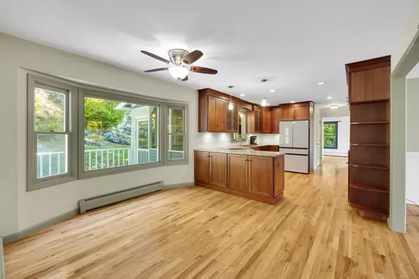 Southbury, CT 06488,367 Sachem Road