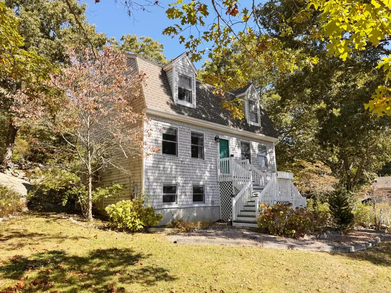 21 West Enterprise Avenue, Stonington, CT 06379