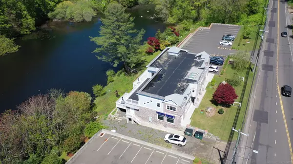 Stamford, CT 06903,1086 Long Ridge Road #Left