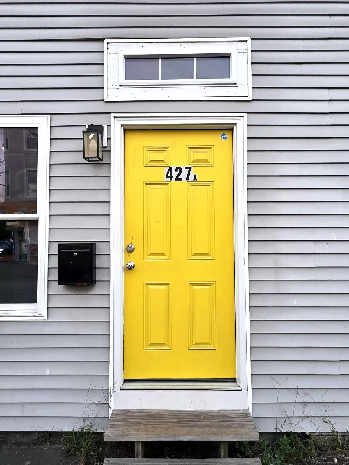 Bridgeport, CT 06608,427 Pembroke Street #A