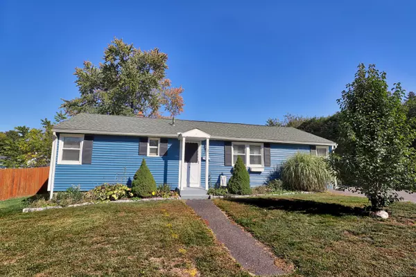 17 Meadowbrook Drive, Waterbury, CT 06706