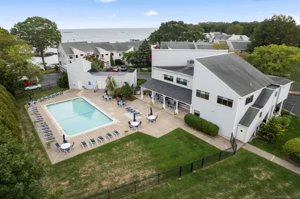 Branford, CT 06405,42 Turtle Bay Drive #42