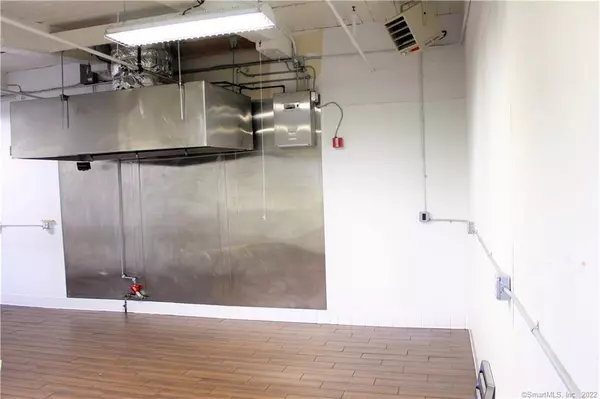 Manchester, CT 06042,642 Hilliard Street #3203