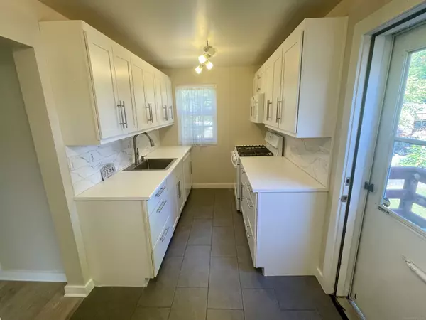 Stamford, CT 06902,72 Standish Road #APT 4