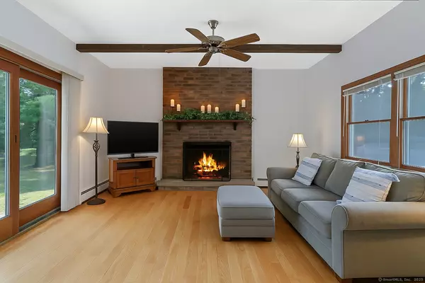 Fairfield, CT 06824,83 Pell Meadow Drive