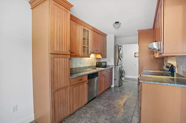 Westport, CT 06880,4 Hills Lane #4