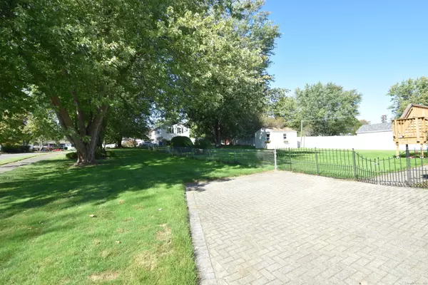 Windsor, CT 06095,107 Sunnyfield Drive