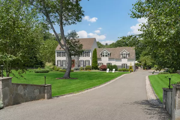 Killingworth, CT 06419,8 Jacob Lane