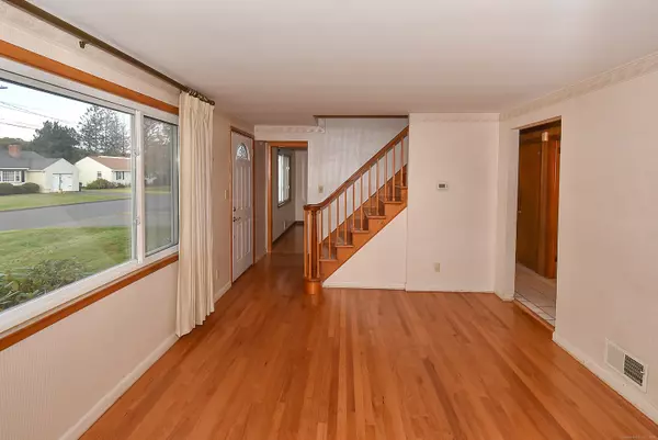 Berlin, CT 06037,80 Sterling Drive