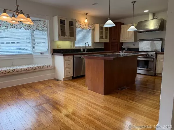 New London, CT 06320,3 Westomere Terrace