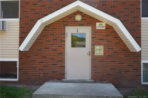 West Haven, CT 06516,57 Glade Street #A2