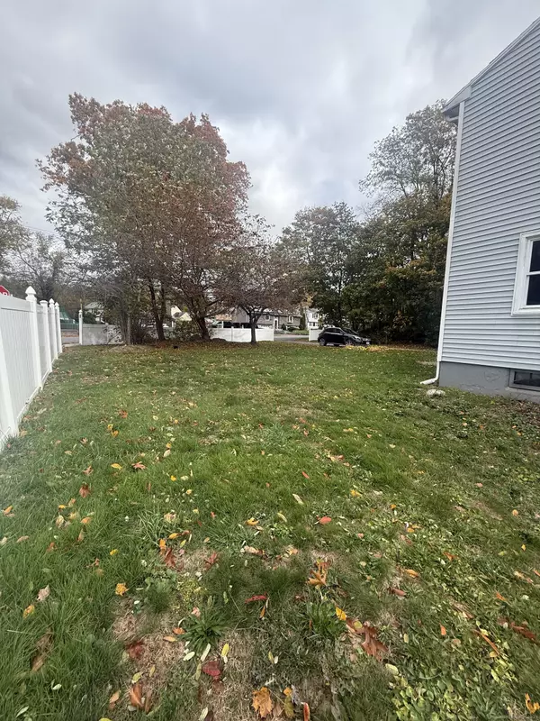 Bridgeport, CT 06610,770 Broadbridge Road