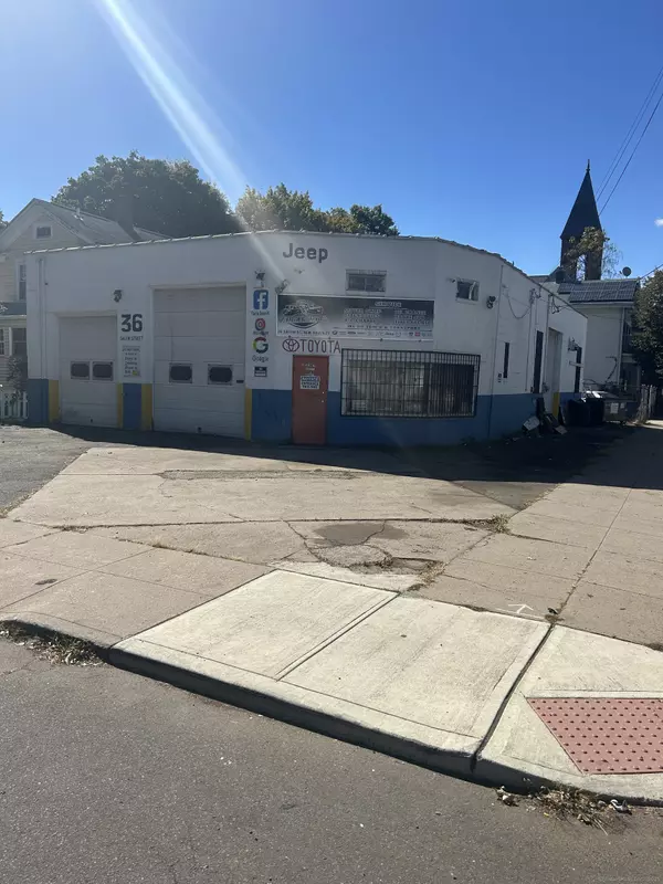 New Haven, CT 06519,36 Salem Street