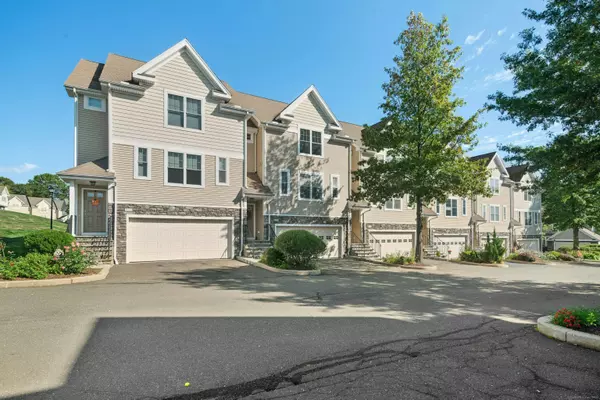 179 Remy Court #179, Shelton, CT 06484