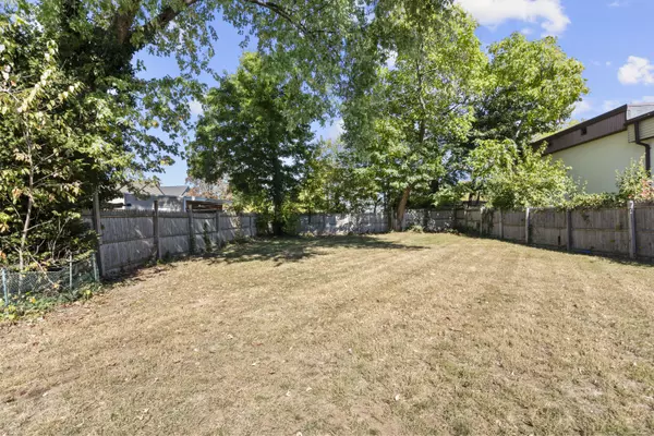 Wallingford, CT 06492,15 Marshall Street