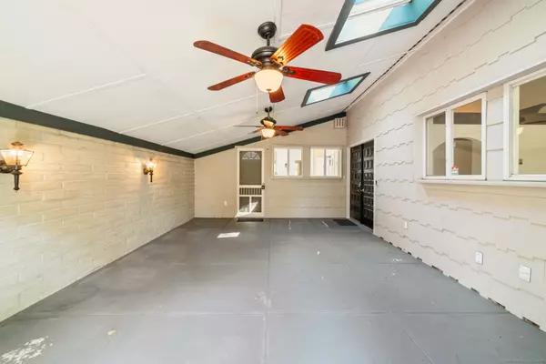 Shelton, CT 06484,3 Yale Avenue