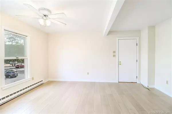 New Milford, CT 06776,14 Elm Street #3