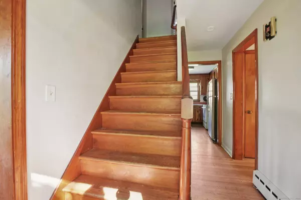 Farmington, CT 06085,1782 Farmington Avenue