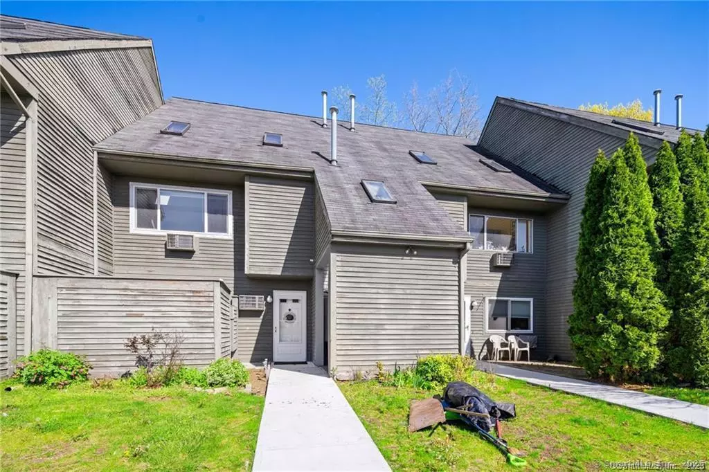 Branford, CT 06405,29 Sundance Drive #29