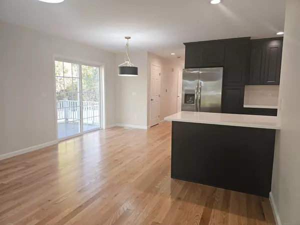 Cromwell, CT 06416,141B Country Squire Drive