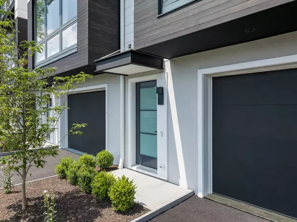 Westport, CT 06880,785 Post Road East #102