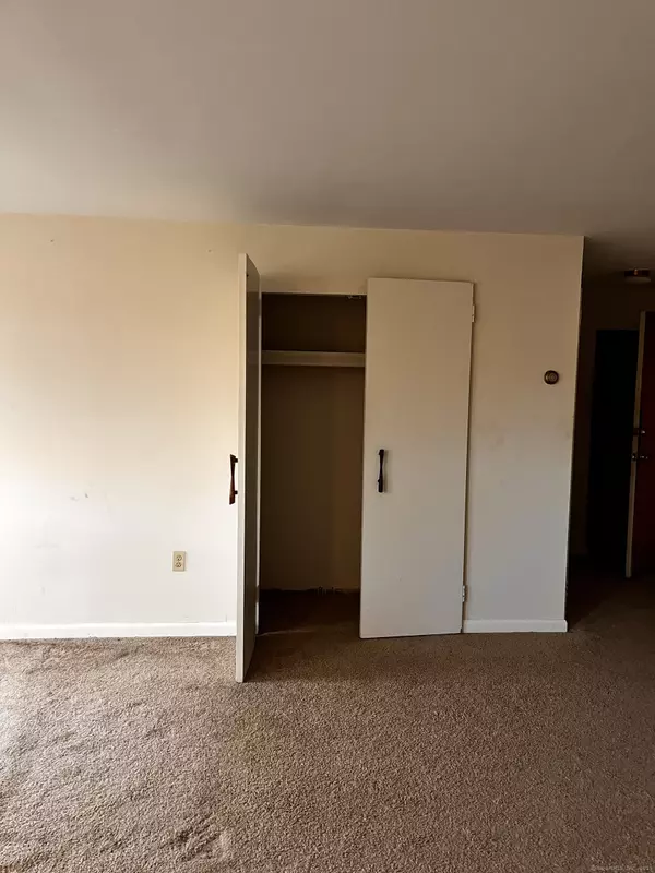 Hartford, CT 06105,40 Owen Street #APT B5