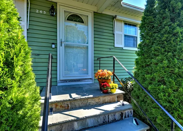 Milford, CT 06461,245 Woodruff Road