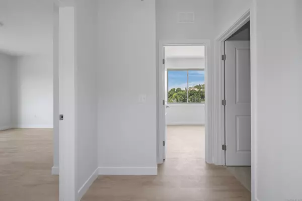 Bristol, CT 06010,100 North Main Street #412