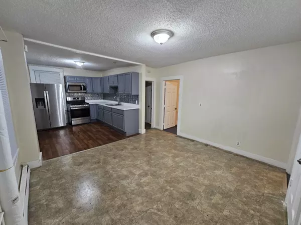 New Haven, CT 06519,8 Edgar Street #1