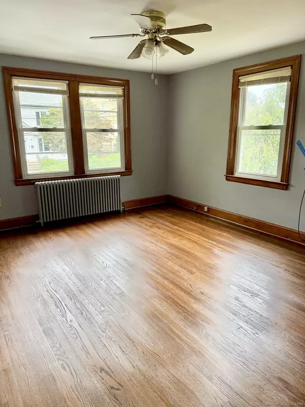 Naugatuck, CT 06770,15 Nettleton Avenue