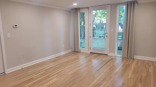 Fairfield, CT 06825,160 Fairfield Woods Road #APT 43