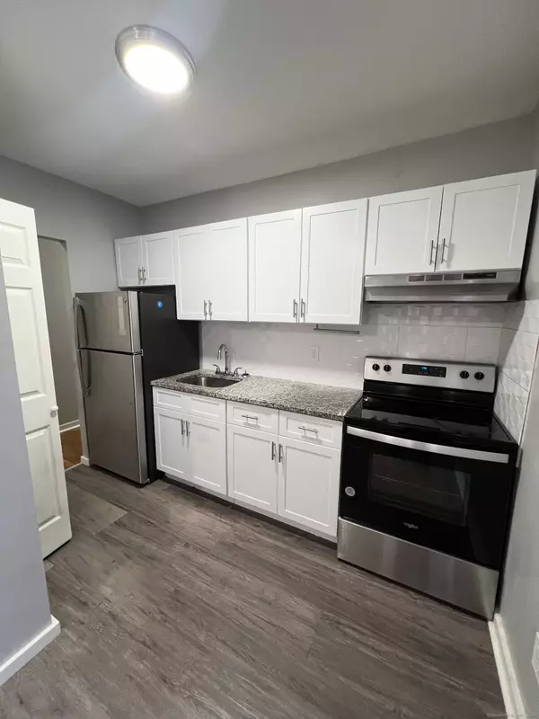 Hartford, CT 06154,16 Townley Street #G3