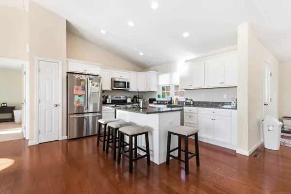 Naugatuck, CT 06770,34 Pear Tree Drive