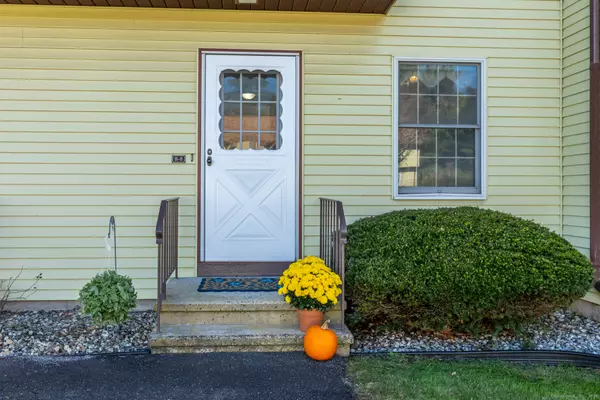 Tolland, CT 06084,268 Hartford Turnpike #B8