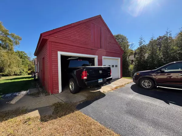 Columbia, CT 06237,129 Pine Street