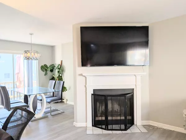 Waterbury, CT 06708,925 Oronoke Road #18B