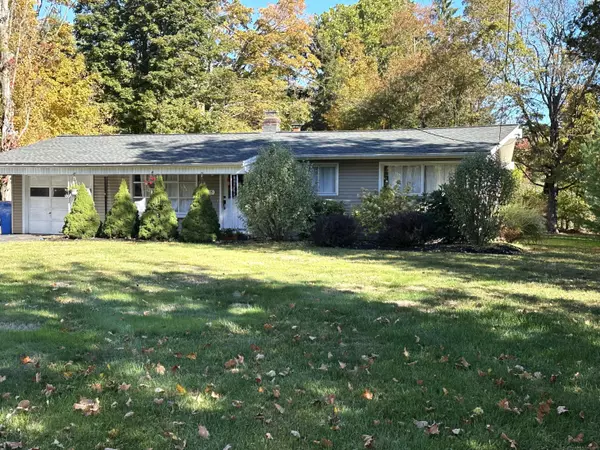 1105 West Woods Road, Hamden, CT 06518