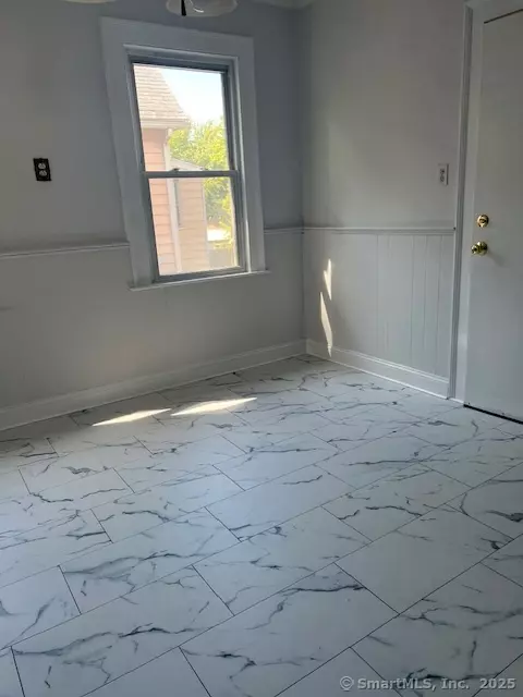 Hamden, CT 06514,193 Helen Street #2nd Floor