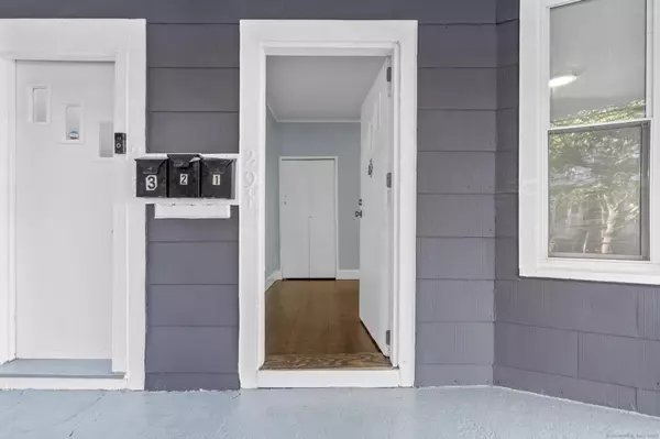 New Haven, CT 06511,292 West Ivy Street