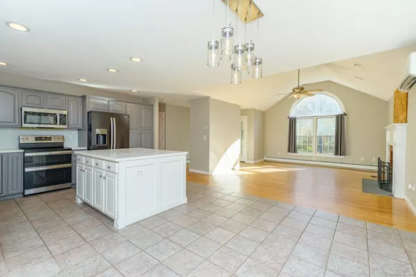 Plainfield, CT 06374,261 Spaulding Road